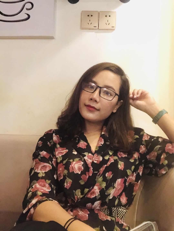 蝴蝶与蓝的第一张照片--信阳相亲服务中心