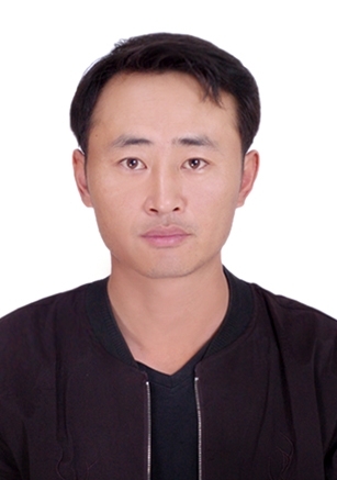 淡漠痕的第二张照片--信阳相亲服务中心