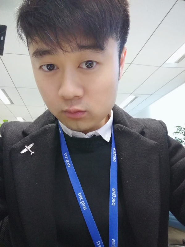 择一爱与被爱的第一张照片--信阳相亲服务中心