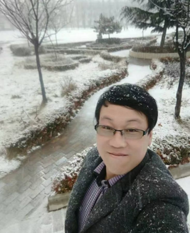一吻天荒的第二张照片--信阳相亲服务中心