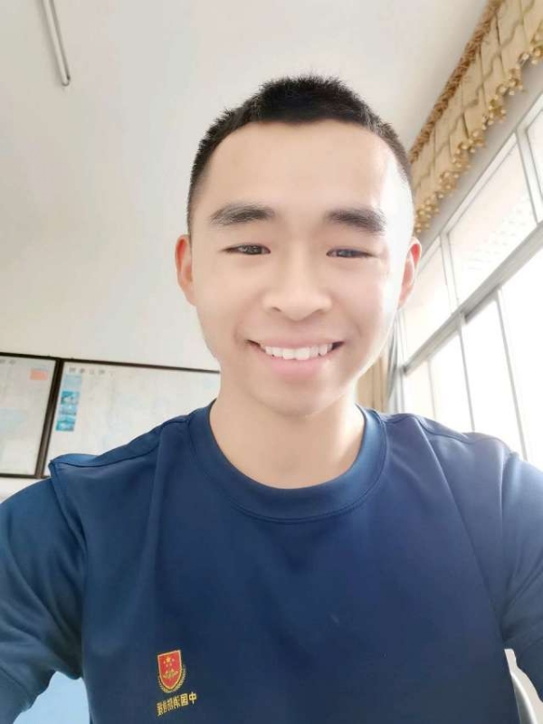 超超的第一张照片--信阳相亲服务中心