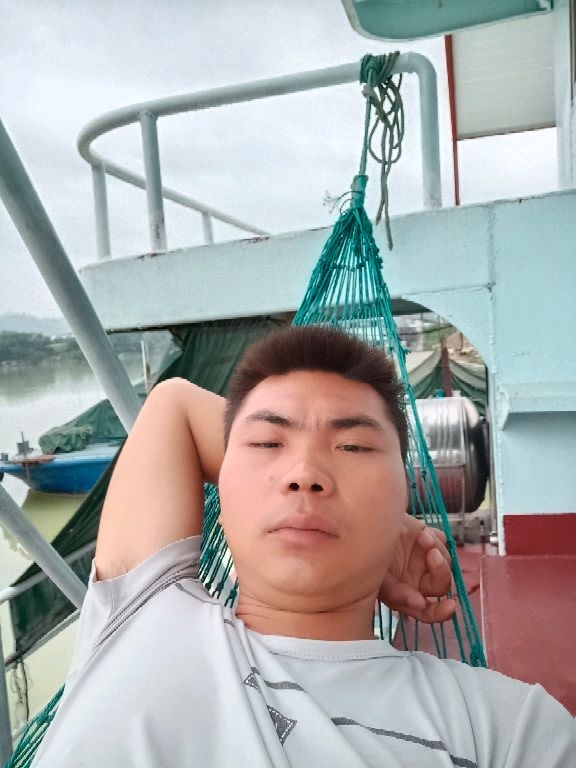小哥哥的第一张照片--信阳相亲服务中心