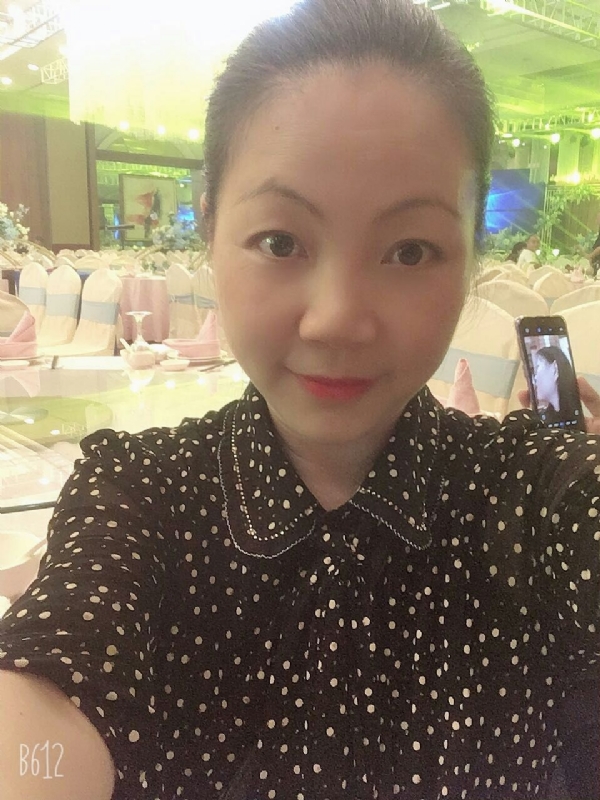 泡沫的第一张照片--信阳相亲服务中心
