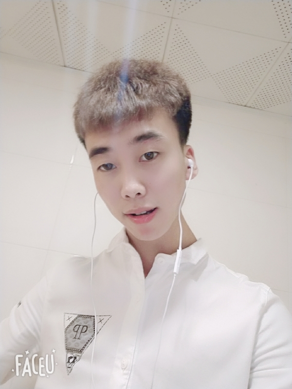 晚枫的第一张照片--信阳相亲服务中心