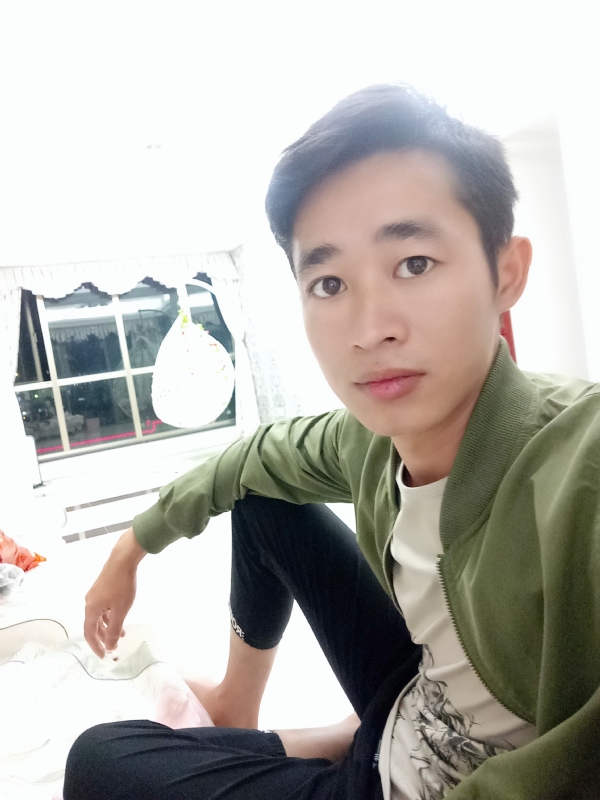 风中飞沙的第一张照片--信阳相亲服务中心