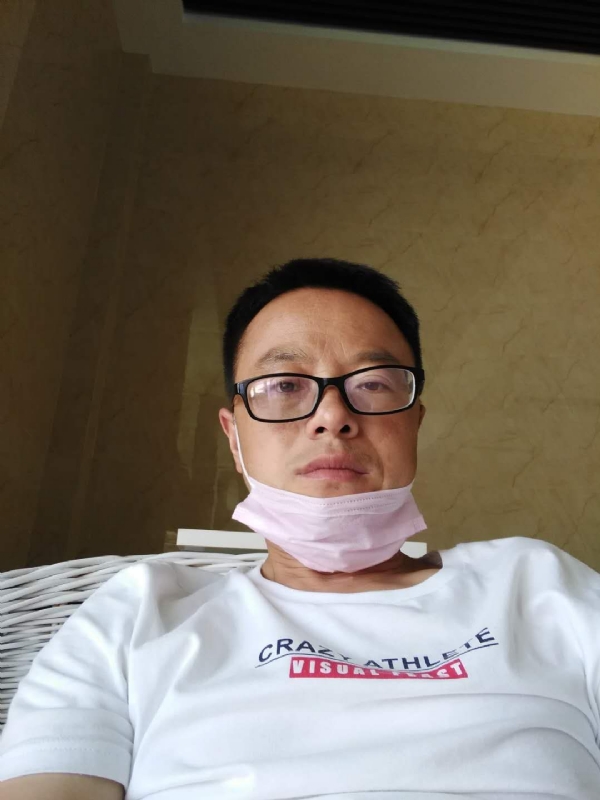 小马奔腾的第一张照片--信阳相亲服务中心