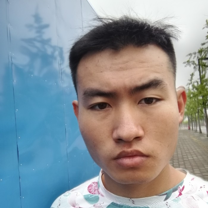 爱一个哦的第一张照片--信阳相亲服务中心