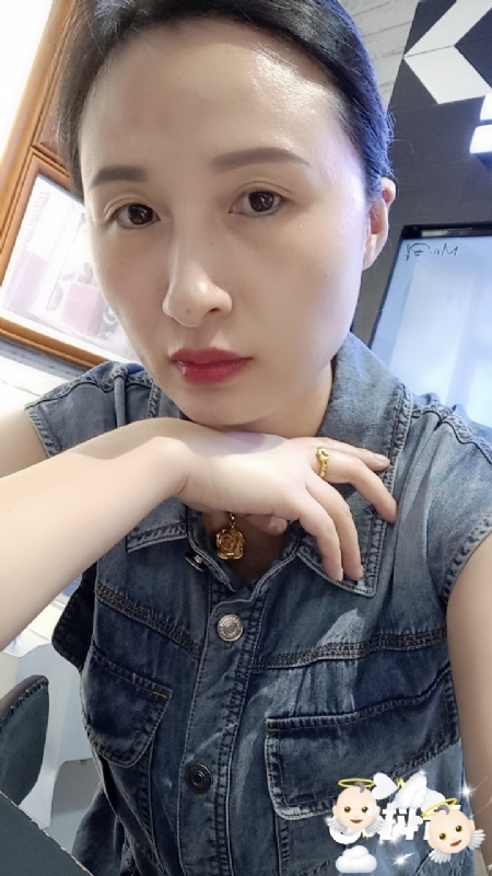 桃子的第三张照片--信阳相亲服务中心