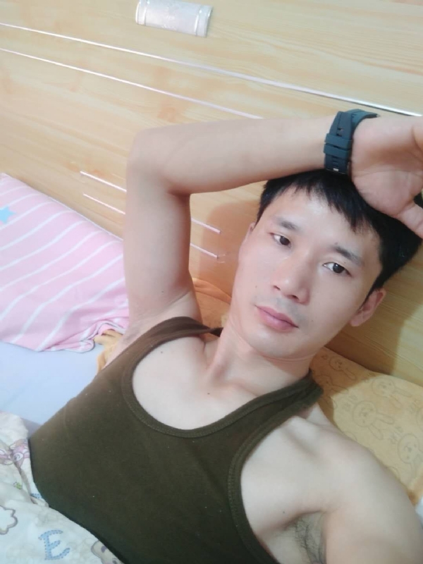 平凡之路的第一张照片--信阳相亲服务中心