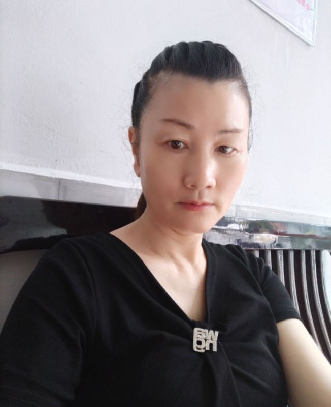 单只蝴蝶的第一张照片--信阳相亲服务中心