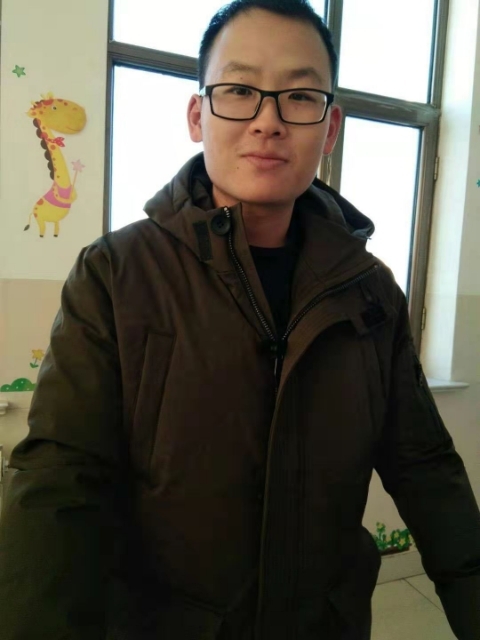 品上男人的第一张照片--信阳相亲服务中心