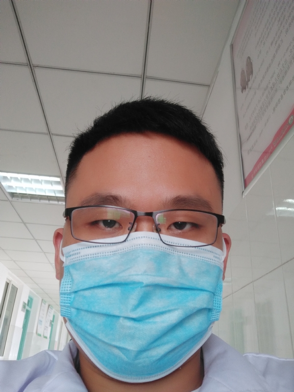 风轻云淡的第一张照片--信阳相亲服务中心
