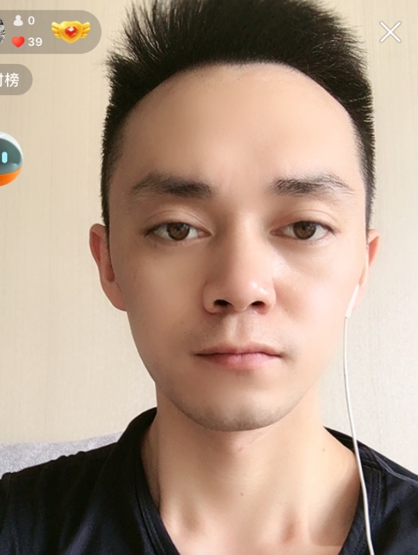 游爽的第一张照片--信阳相亲服务中心