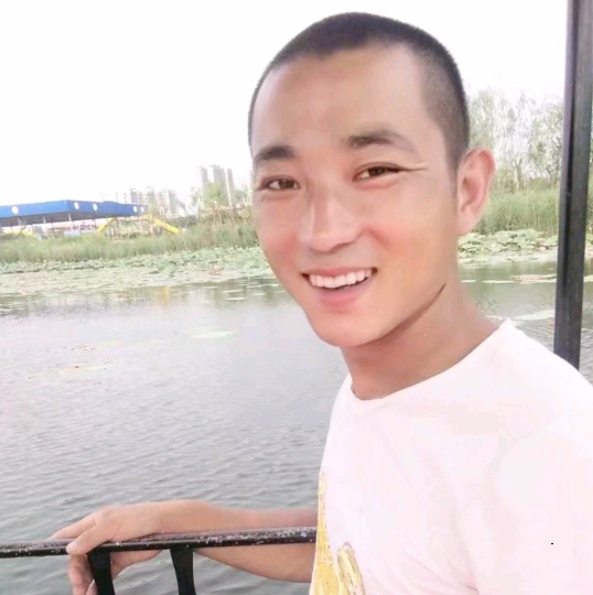 为你等候的第一张照片--信阳相亲服务中心