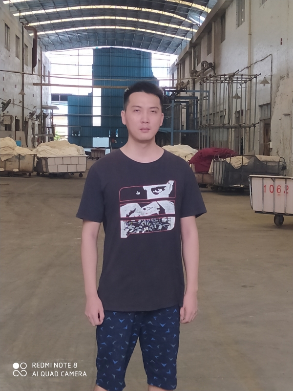 六月雨的第一张照片--信阳相亲服务中心