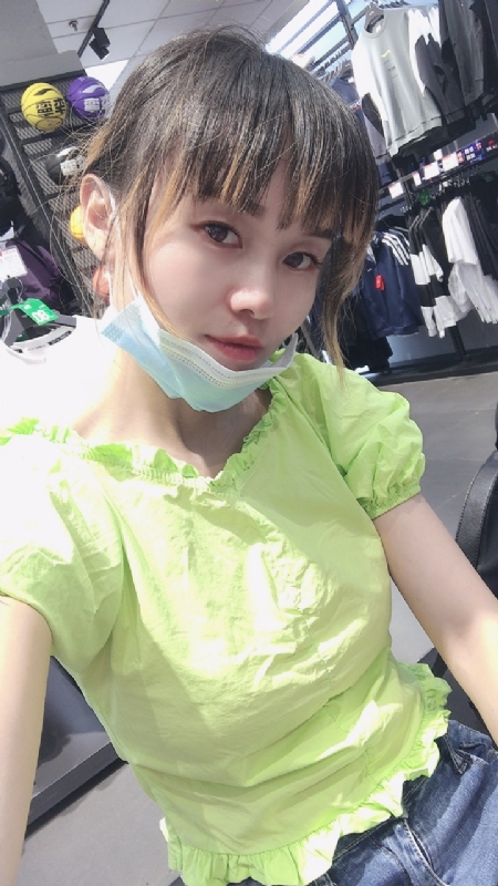 婀娜袅袅的第一张照片--信阳相亲服务中心