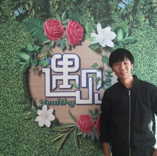 影视人~混爷张的第一张照片--信阳相亲服务中心