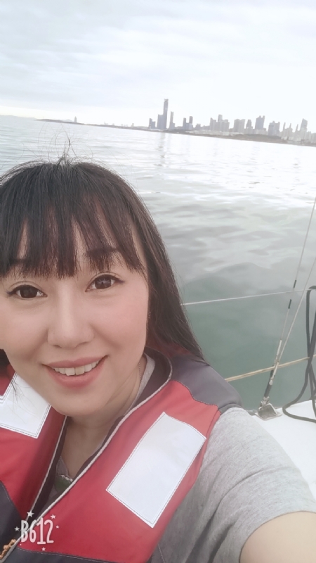 月的第二张照片--信阳相亲服务中心