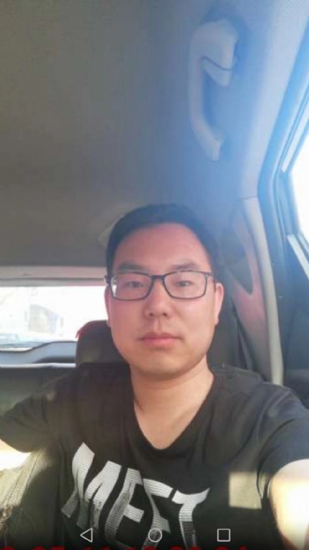 小哥的第一张照片--信阳相亲服务中心