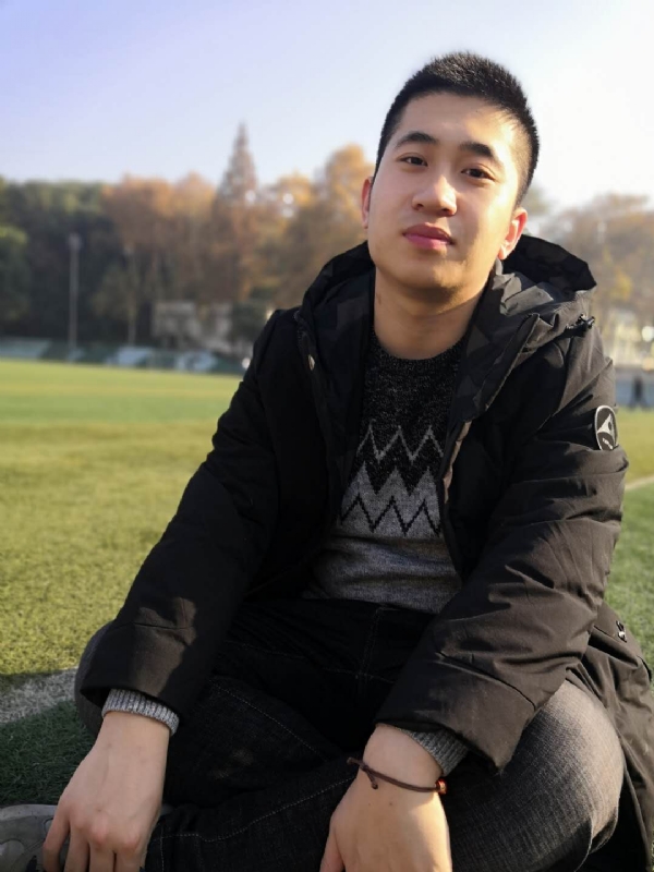 你是猪猪的第一张照片--信阳相亲服务中心