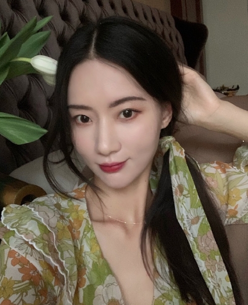 倾城的第一张照片--信阳相亲服务中心