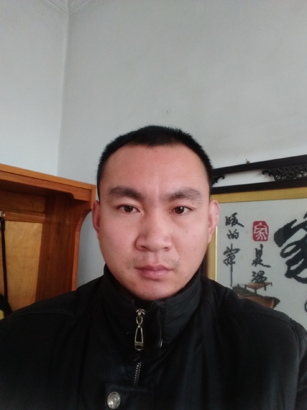 一江春水的第三张照片--信阳相亲服务中心