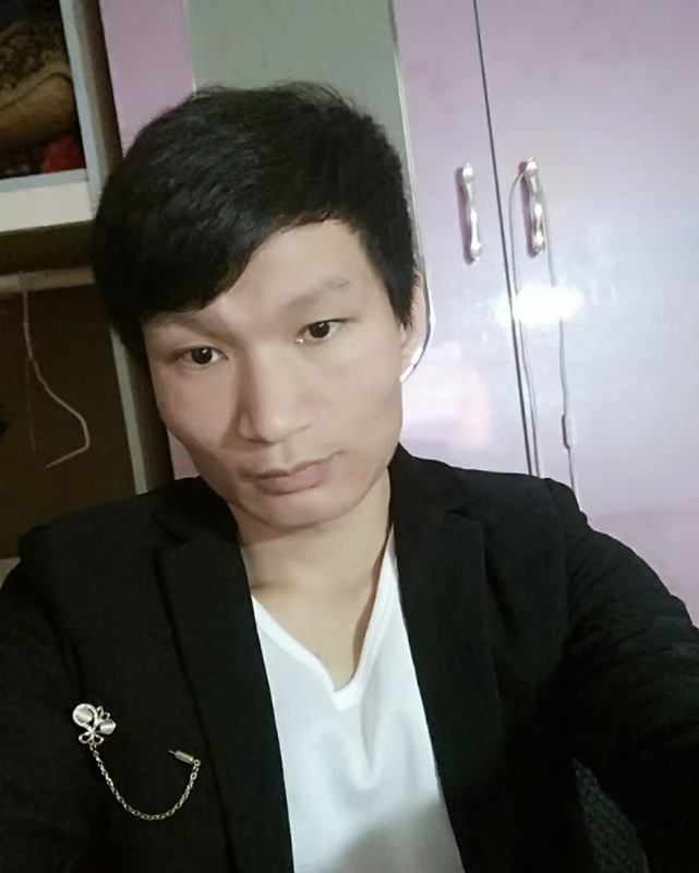 季绍伟的第二张照片--信阳相亲服务中心