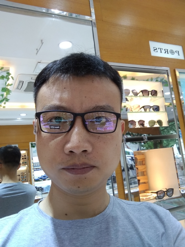 冰羽蓝的第一张照片--信阳相亲服务中心