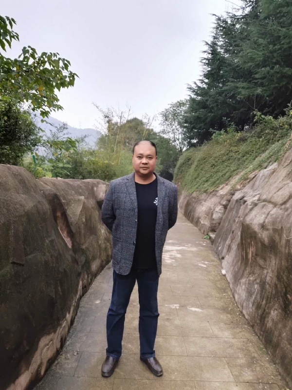 玉竹的第三张照片--信阳相亲服务中心