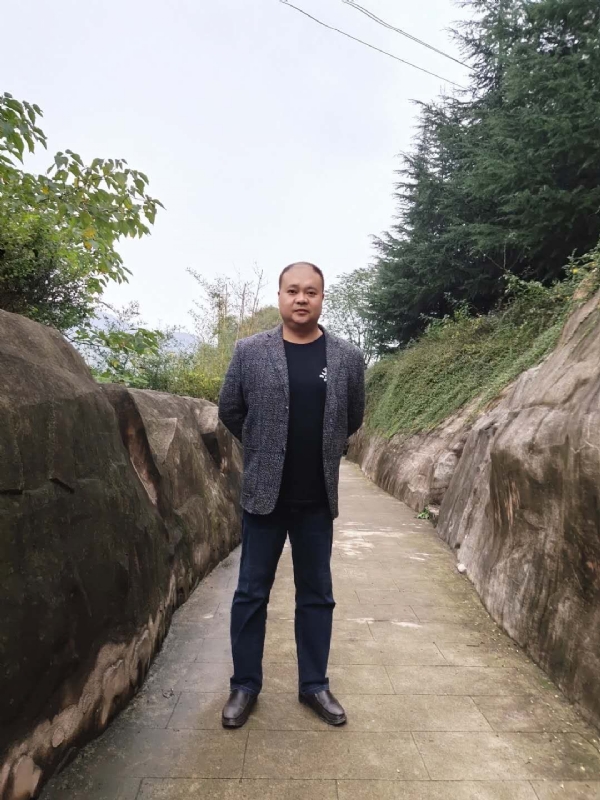 玉竹的第四张照片--信阳相亲服务中心