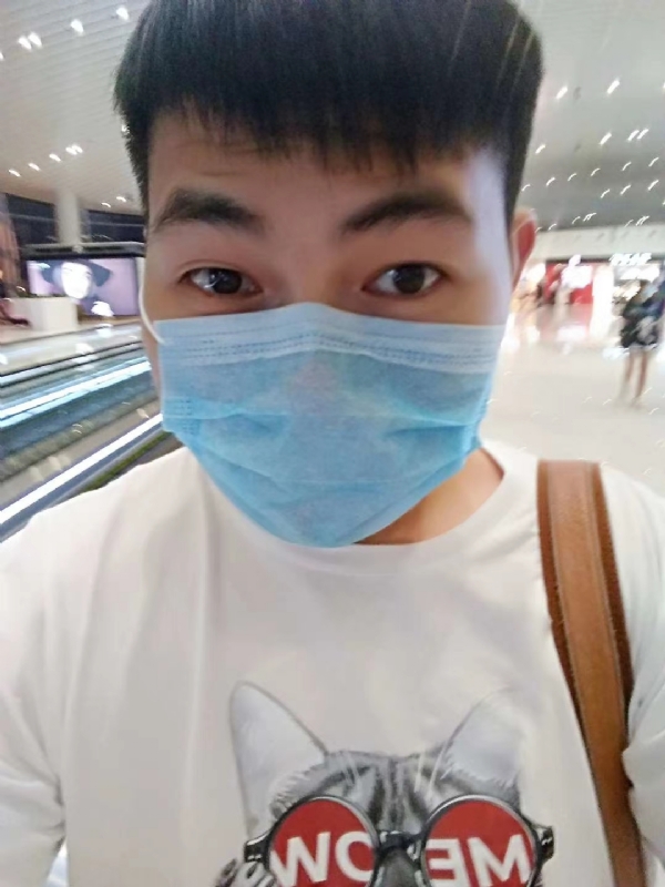 咔咔一顿的第一张照片--信阳相亲服务中心