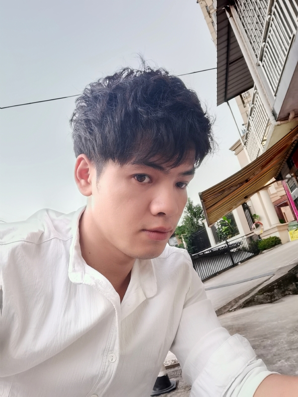 幕后老板的第一张照片--信阳相亲服务中心