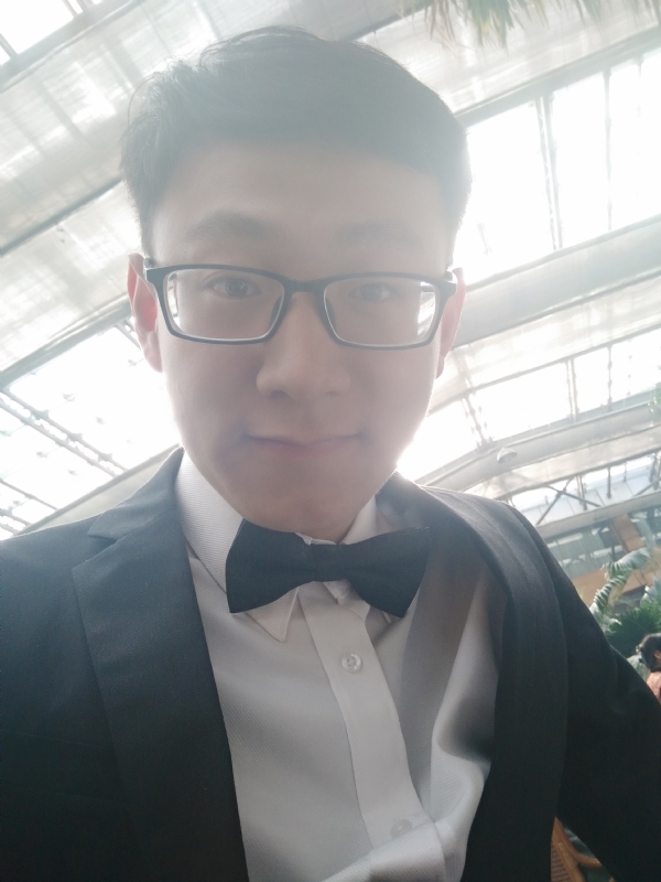转角遇到爱的第一张照片--信阳相亲服务中心