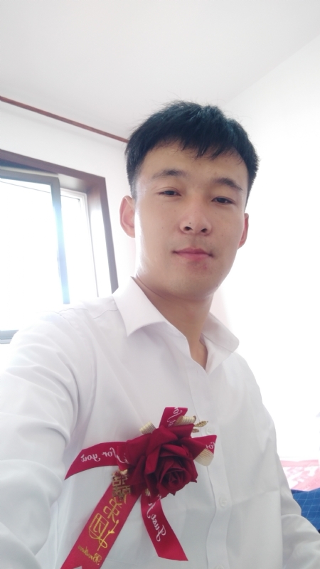 阳阳的第一张照片--信阳相亲服务中心