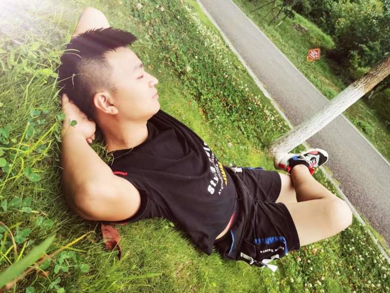 危笑的第一张照片--信阳相亲服务中心