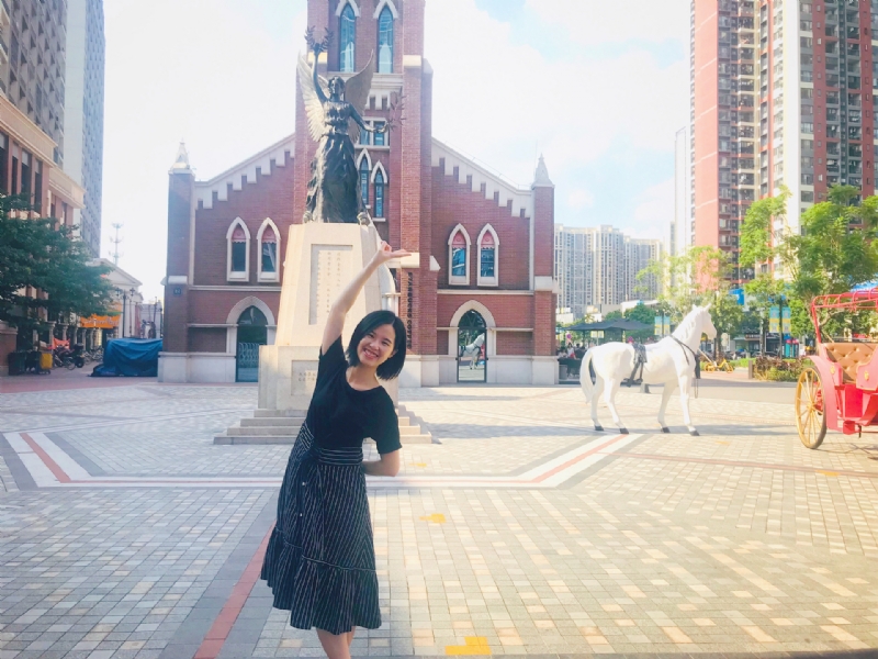 小容的第三张照片--信阳相亲服务中心