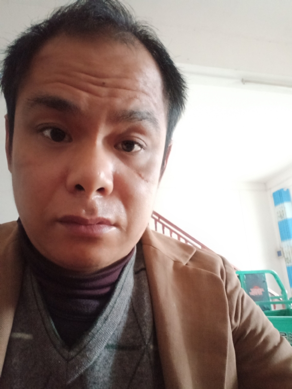 唐水果店发发发的第一张照片--信阳相亲服务中心