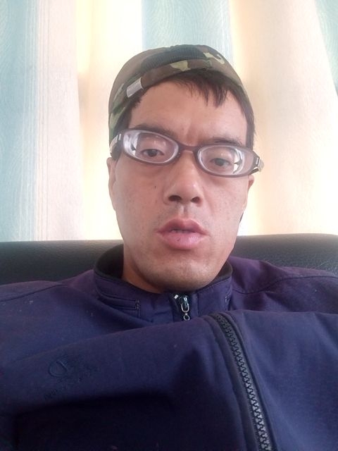 等待有缘人的第一张照片--信阳相亲服务中心