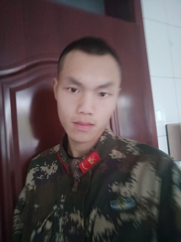 洛洛的第一张照片--信阳相亲服务中心