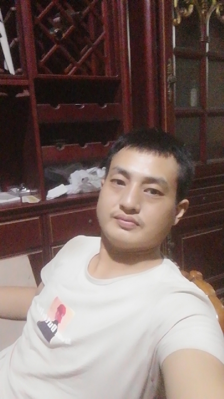 明天遇见你的第一张照片--信阳相亲服务中心