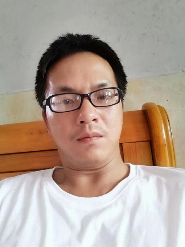 阿敏记的第一张照片--信阳相亲服务中心