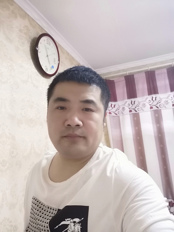 爱你的眼睛的第一张照片--信阳相亲服务中心