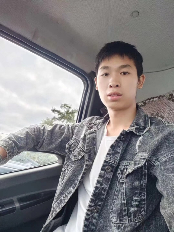 康康的第一张照片--信阳相亲服务中心