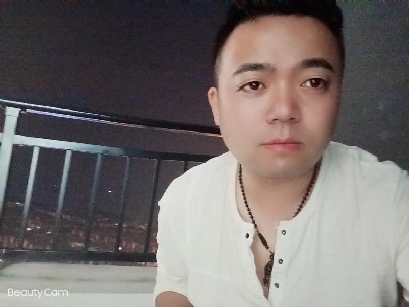 可么嗯哼的第一张照片--信阳相亲服务中心
