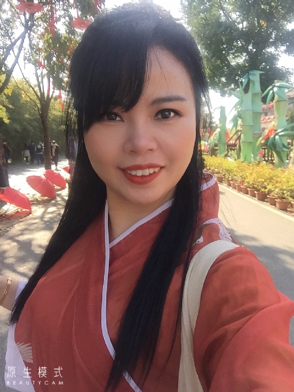 妮妮的第一张照片--信阳相亲服务中心