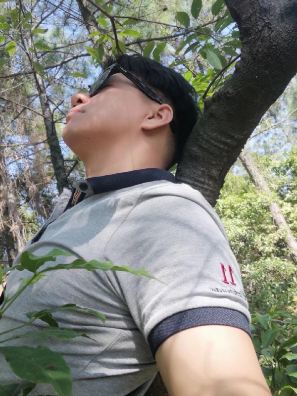 新丁的第一张照片--信阳相亲服务中心