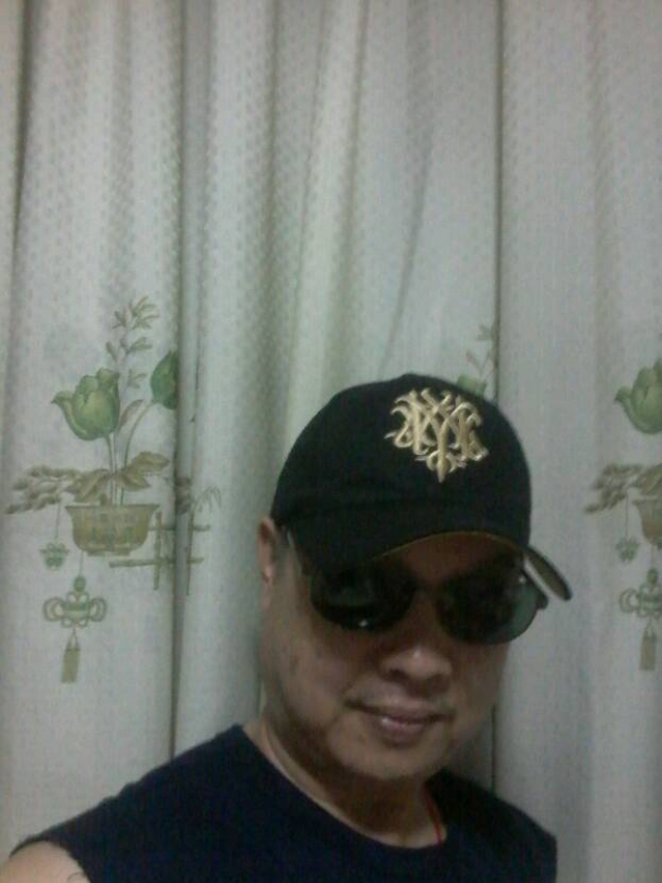 时尚厨男的第一张照片--信阳相亲服务中心