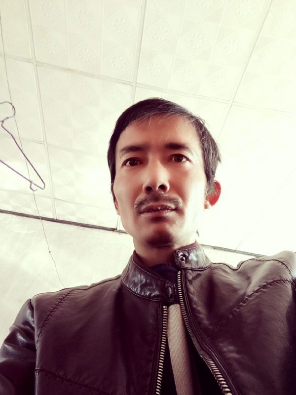 好久好久的第四张照片--信阳相亲服务中心