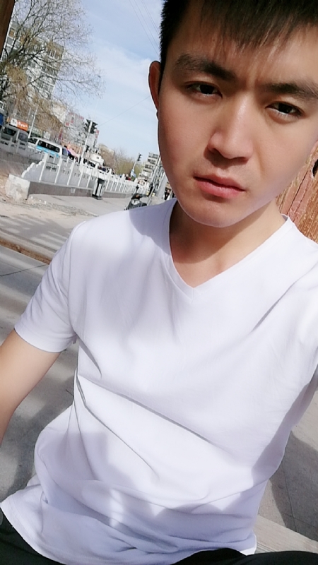 未来可期的我的第一张照片--信阳相亲服务中心