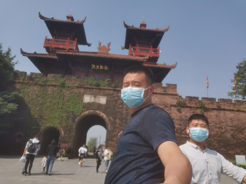 聆听的第一张照片--信阳相亲服务中心